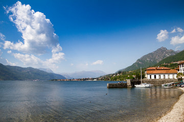 Fototapeta na wymiar Abbadia Lariana (Lago di Como, Lombardia)