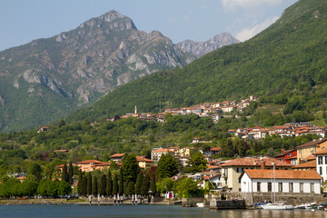 Fototapeta na wymiar Abbadia Lariana (Lago di Como, Lombardia)
