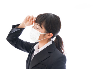 風邪をひいた若い女性・インフルエンザイメージ
