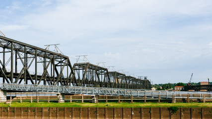 Naklejka premium Government Bridge over Mississippi River in Davenport, Iowa, USA