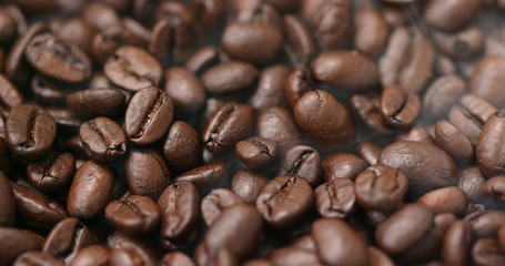 Roasted coffee bean