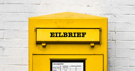 Eilbrief Einwurfschlitz Briefkasten