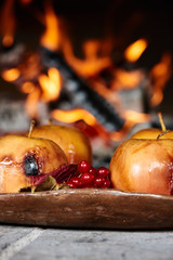 Запеченные яблоки