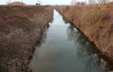 river with water whose waters are used to irrigate the fields in