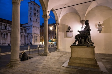 Lucca, Tuscany - Italy © robertonencini
