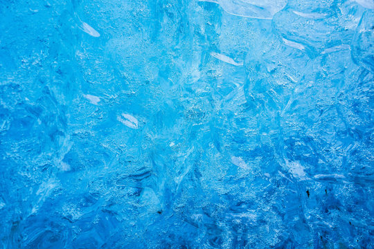 アイスランド・氷の洞窟（ヴァトナヨークトル）の氷壁