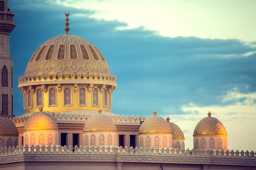 Obraz premium El Mina mosque dome close-up in Hurghada, Egypt