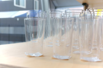 グラス コップ 日用品 陳列 売り場 