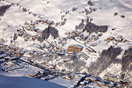 Fototapeta Ski resort Saalbach-Hinterglemm Leogang Fieberbrunn (Austria), aerial view