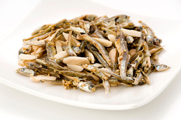 小魚とアーモンドのお菓子