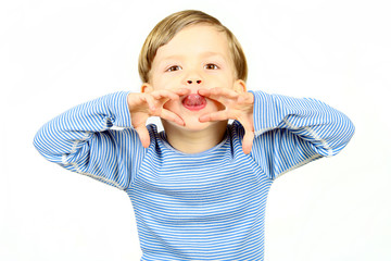 Zweij&auml;hriger Junge im Portr&auml;t