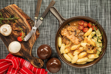 Braised pork chop with mushrooms.