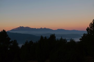 Polska, Pieniny - widoki z Wysokiego Wierchu o wschodzie słońca, widok na Tatry