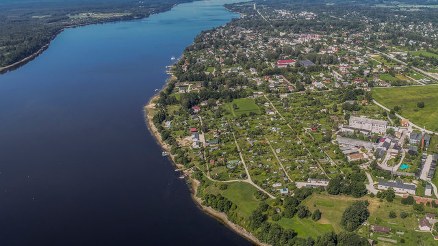 Miniplanet Lielvārde and lake Daugava, Donau
