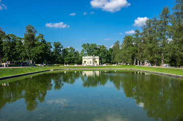Bathhouse pavilion in Catherine park