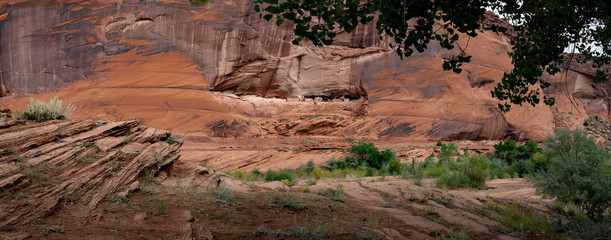 A majestic panorama of First Ruin in Canyon de Chelly