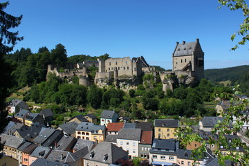 Fototapeta na wymiar Castle ruins overlooking the village of Larochette in Luxembourg