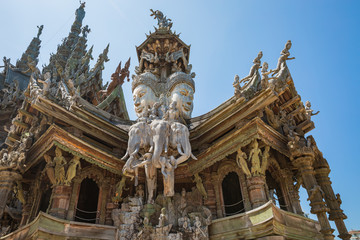 Fototapeta premium Sanctuary of Truth in Pattaya, Thailand.