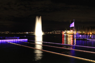 Fototapeta na wymiar Nightview Lake of Zurich / Nachtsicht Zürichsee