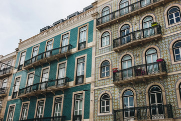 Fototapeta na wymiar Architecture in the Old Town of Lisbon