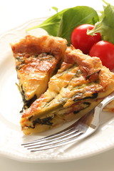 homemade spinach and bacon quiche