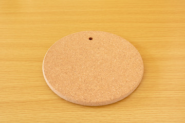 鍋敷きとテーブル