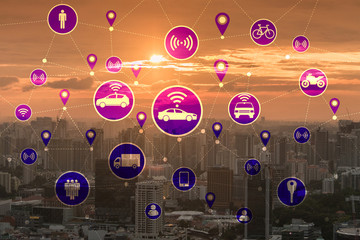 Obraz premium Ridesharing and carpooling concept in the city