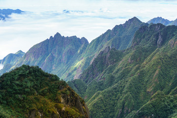 Obraz premium Mountain with clouds in Sapa town, southern Vietnam