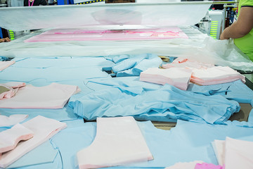 Automatic cutting machine cut garment piece / cotton knitted fabric