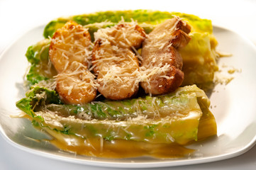 ENSALADA CESAR CON POLLO