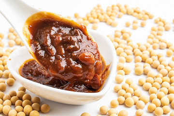 Soy sauce and soy / sauce