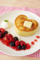 ハートのパンケーキ