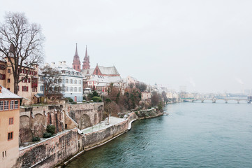 Obraz premium Basel, Münster, Kirche, Rhein, Pfalz, Rheinufer, Rheinbrücke, Altstadt, Grossbasel, Winter, 