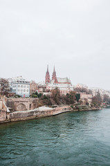 Fototapeta premium Basel, Münster, Pfalz, Rhein, Rheinufer, Grossbasel, Altstadt, Stadt, Fähre, Winter, Schweiz