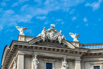Obraz premium Facade of a building with sculptures at piazza della Repubblica in Rome, Italy
