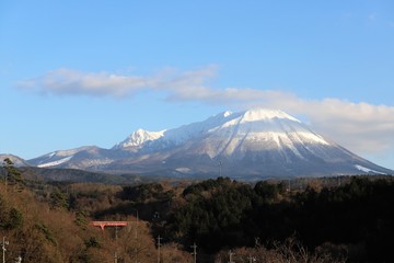 大山の雪景色