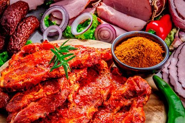 Composition with assorted meat products