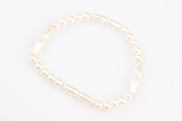 single copy bracelet necklace in white plastic pearl