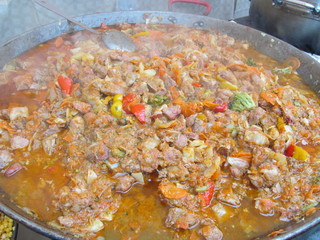 paella in pan