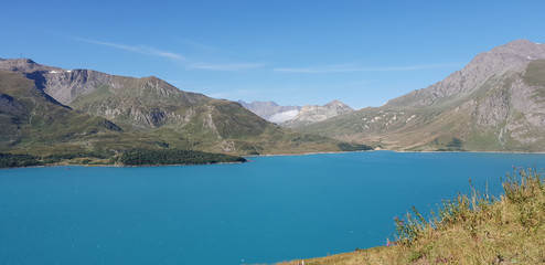 Dispersive beautiful mountain lake