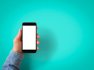 携帯電話を持つ手