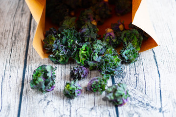 frische Kalettes in einer Papiert&uuml;te