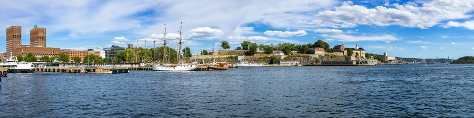 Fototapeta premium Oslo harbour with Akershus fortress, medieval castle built to protect the city, Norway