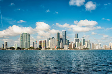 Fototapeta premium Miami nowoczesne panorama miasta na Florydzie