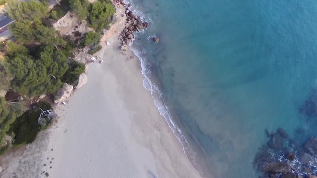 Video grabado con dron, sin edici&oacute;n de color 