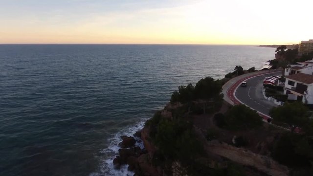 Video grabado con dron, sin edici&oacute;n de color 