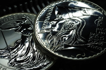 イギリス　ブリタニア銀貨