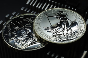 イギリス　ブリタニア銀貨