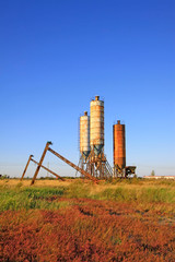 Idle concrete mixing equipment