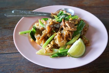 dry noodle on table